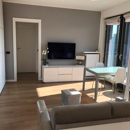 Fiera Milanocity View With Terrace Next To Shopping Mall Apartamento Exterior foto