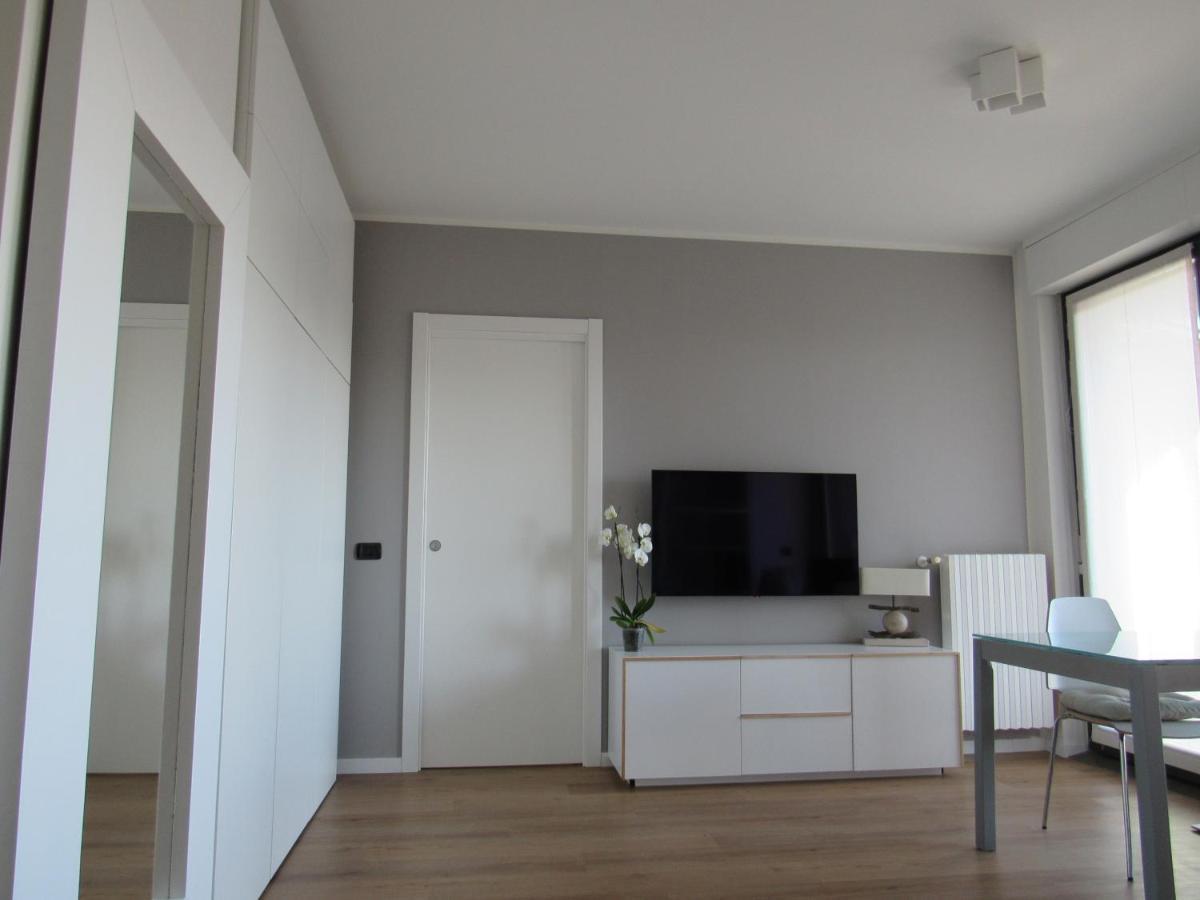 Fiera Milanocity View With Terrace Next To Shopping Mall Apartamento Exterior foto