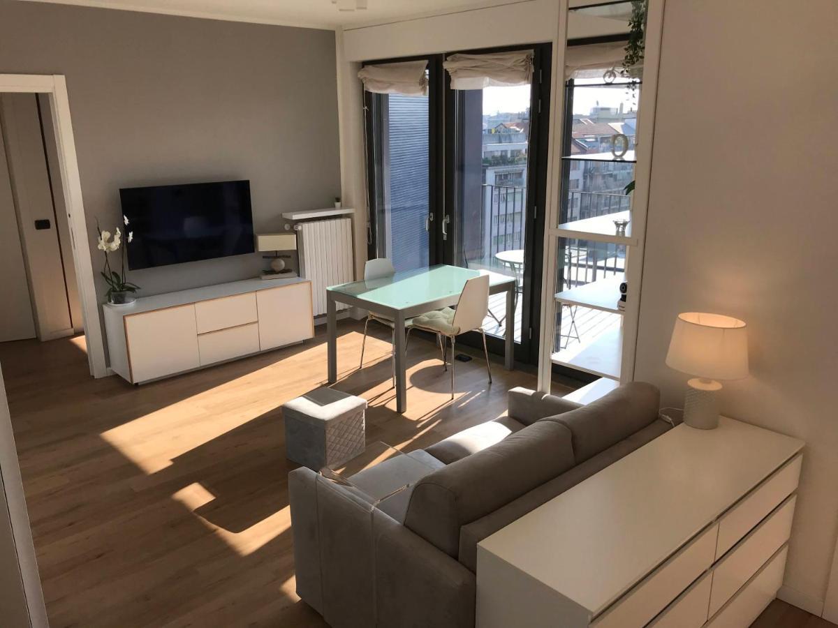 Fiera Milanocity View With Terrace Next To Shopping Mall Apartamento Exterior foto
